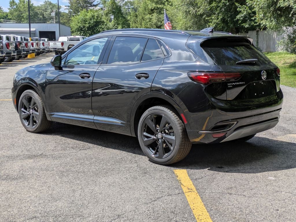 2022 Buick Envision — detail view