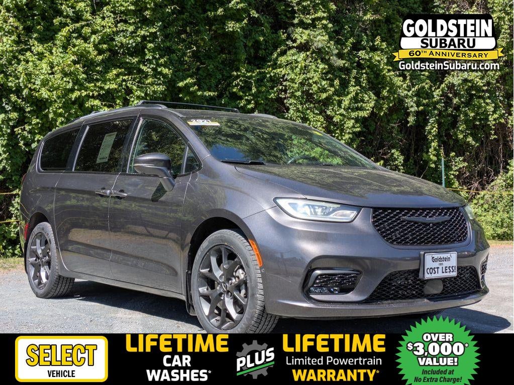 2021 Chrysler Pacifica Limited in Granite Crystal Metallic Clearcoat — front three-quarter view